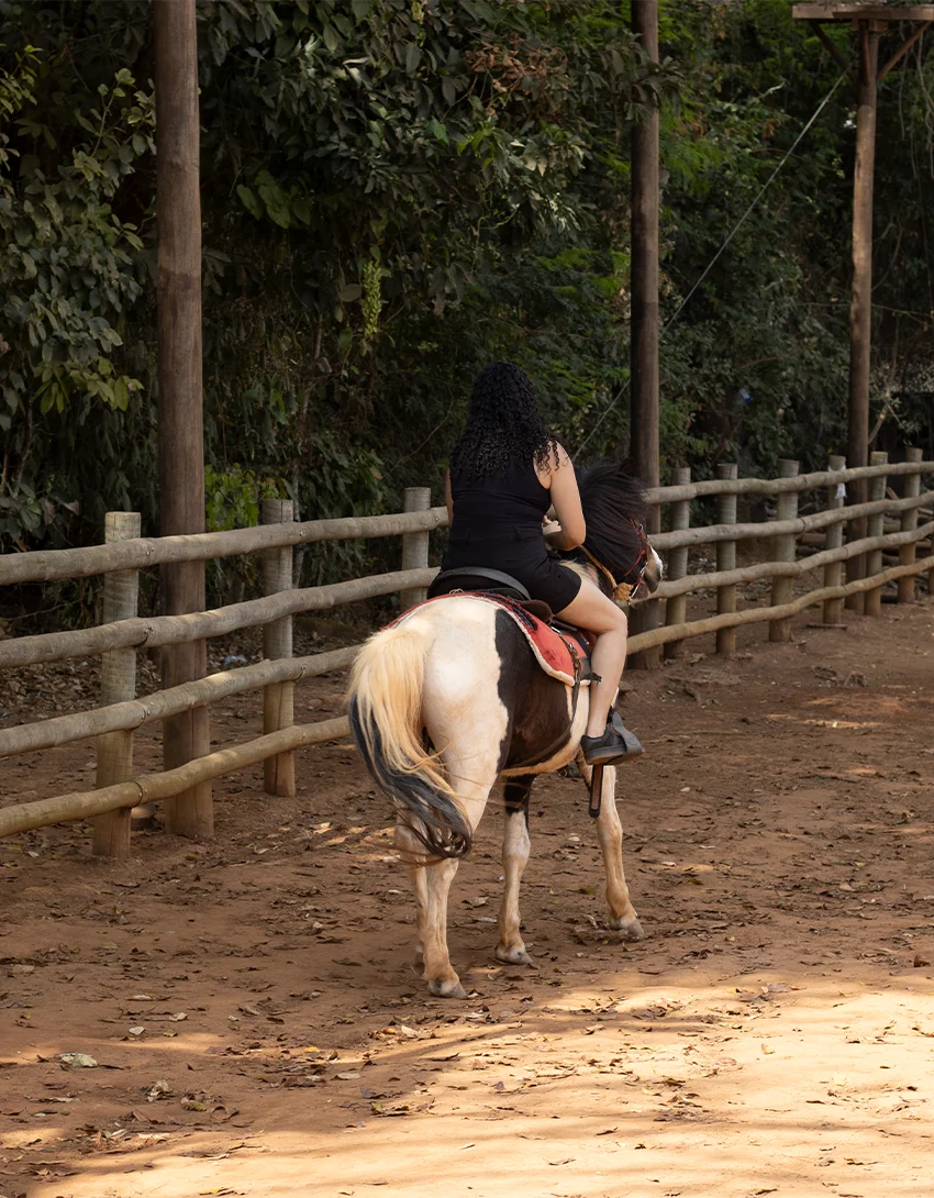 Passeio a cavalo no Adventure Eco Park